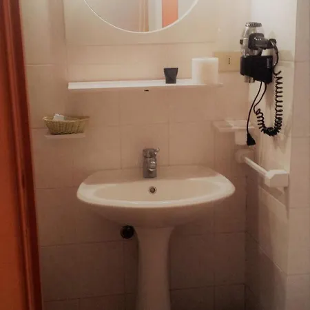 Stella Maris Basic Отель эконом класса Боза-Марина